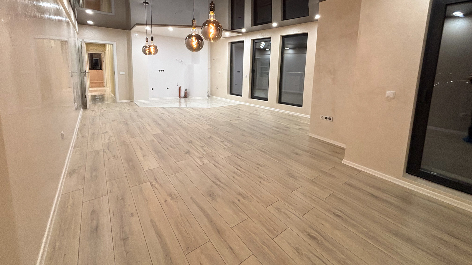 Продава МНОГОСТАЕН, гр. София, Сухата река, снимка 2 - Апартаменти - 54745939