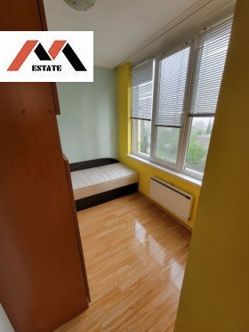 2 makuuhuonetta Tri tšutšura - tsentar, Stara Zagora 14