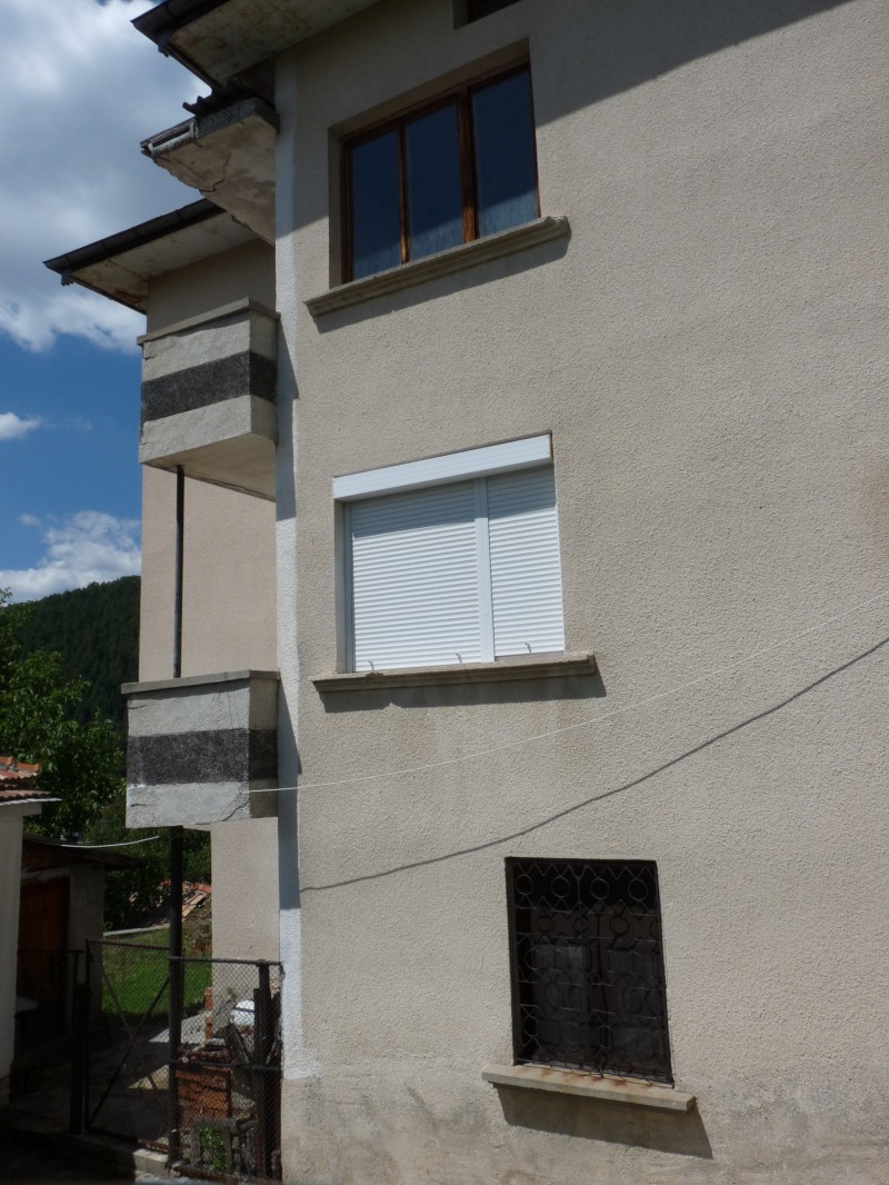 Продава КЪЩА, с. Баните, област Смолян, снимка 4 - Къщи - 52996943