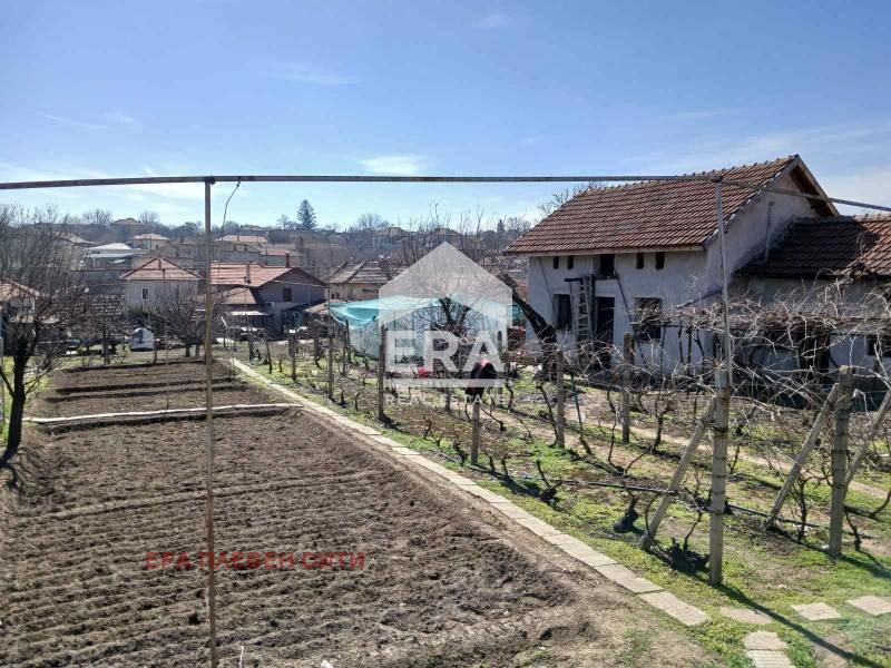 À vendre  Maison région Pleven , Trastenik , 114 m² | 47397304