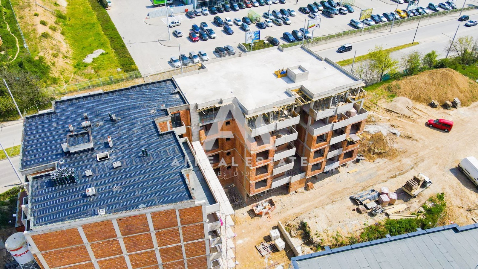 Продава 2-СТАЕН, гр. Плевен, Широк център