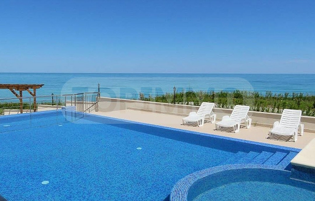 Продава 2-СТАЕН, гр. Бяла, област Варна