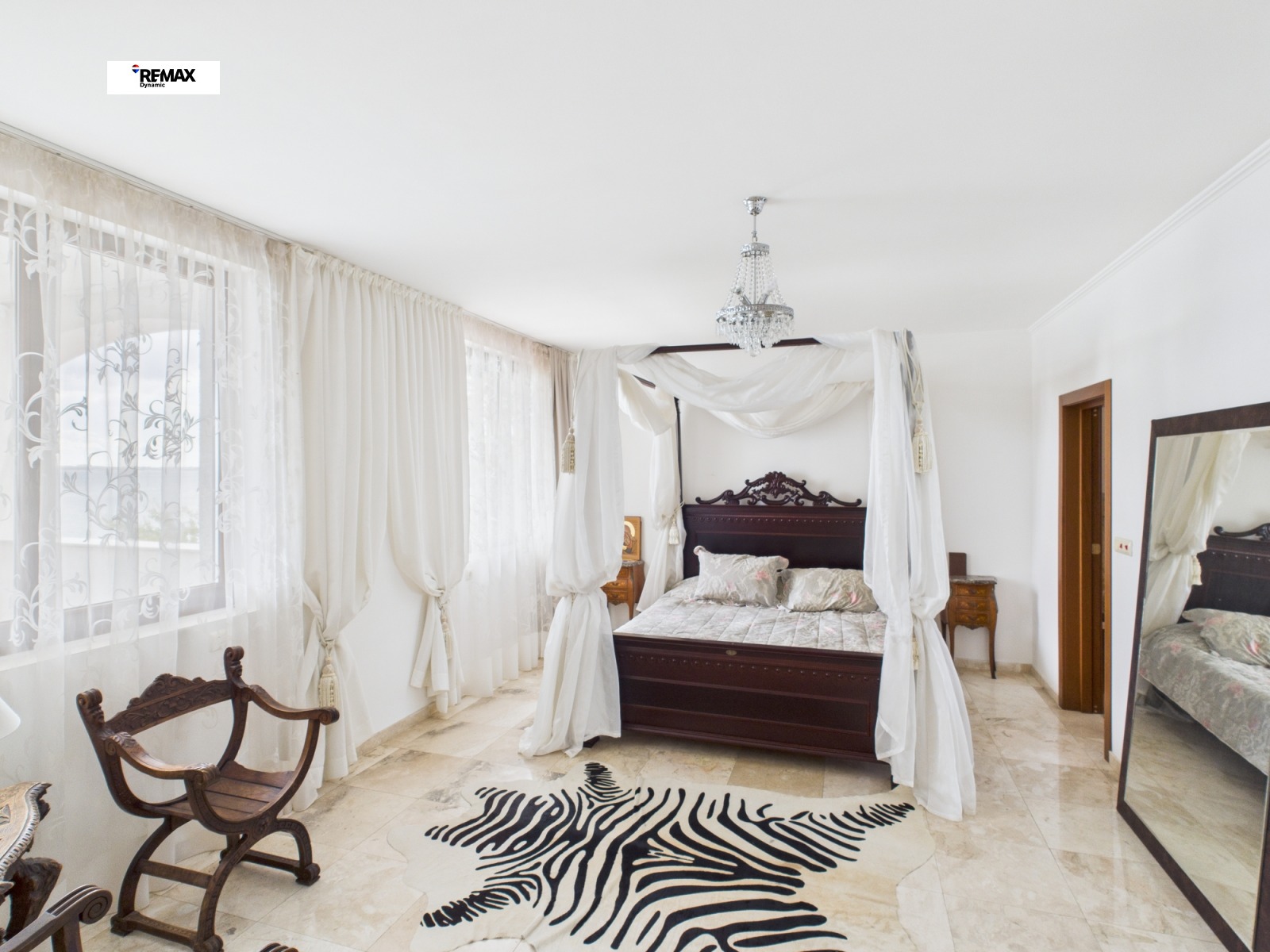 Продава МНОГОСТАЕН, гр. Свети Влас, област Бургас, снимка 10 - Апартаменти - 53146252