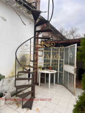 Продава КЪЩА, с. Аврен, област Варна, снимка 13 - Къщи - 54788651