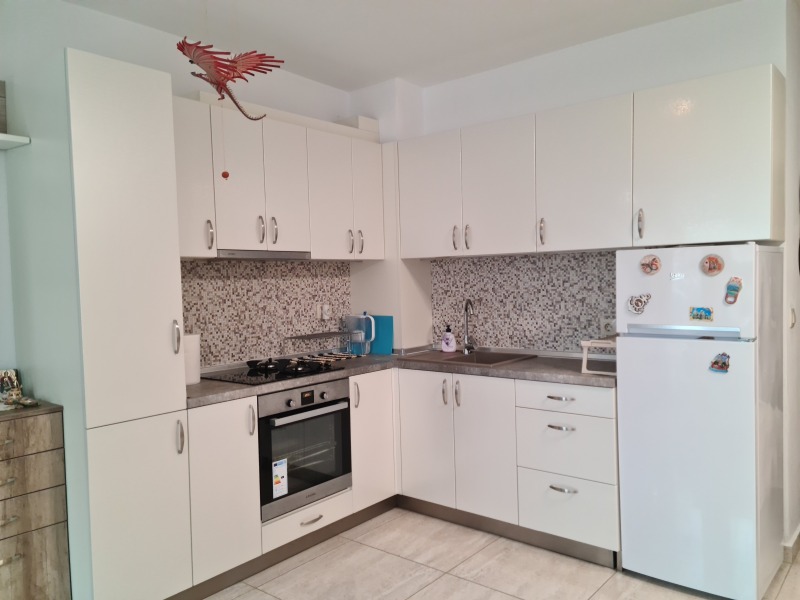 Till salu  Studio Varna , k.k. Sv.Sv. Konstantin i Elena , 47 kvm | 62839060 - bild [2]