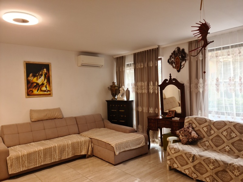 Till salu  Studio Varna , k.k. Sv.Sv. Konstantin i Elena , 47 kvm | 62839060