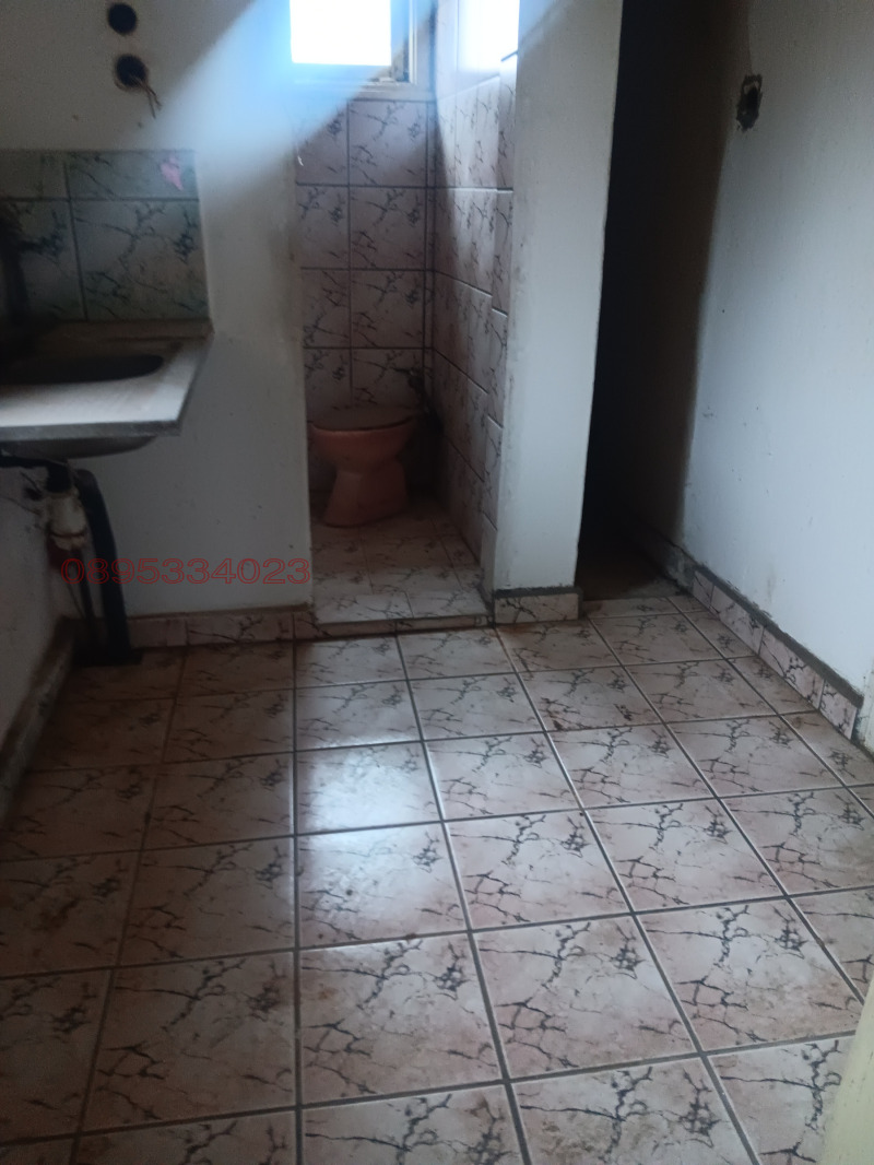 Продава КЪЩА, с. Тотлебен, област Плевен, снимка 5 - Къщи - 53584495