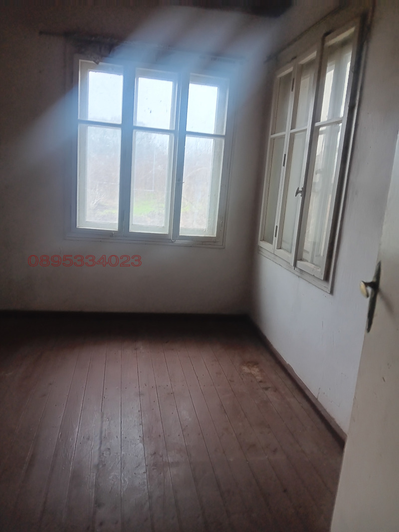 Продава КЪЩА, с. Тотлебен, област Плевен, снимка 8 - Къщи - 53584495