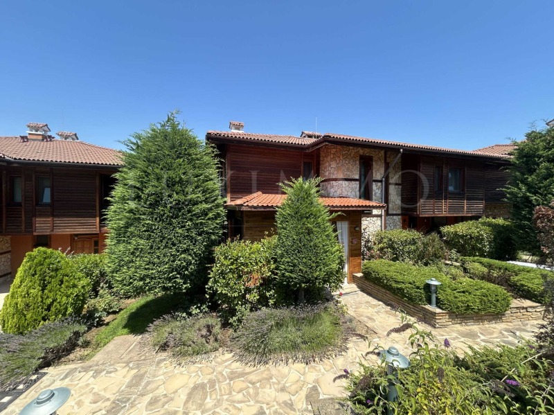 En venta  Casa región Burgas , Sozopol , 163 metros cuadrados | 72634144