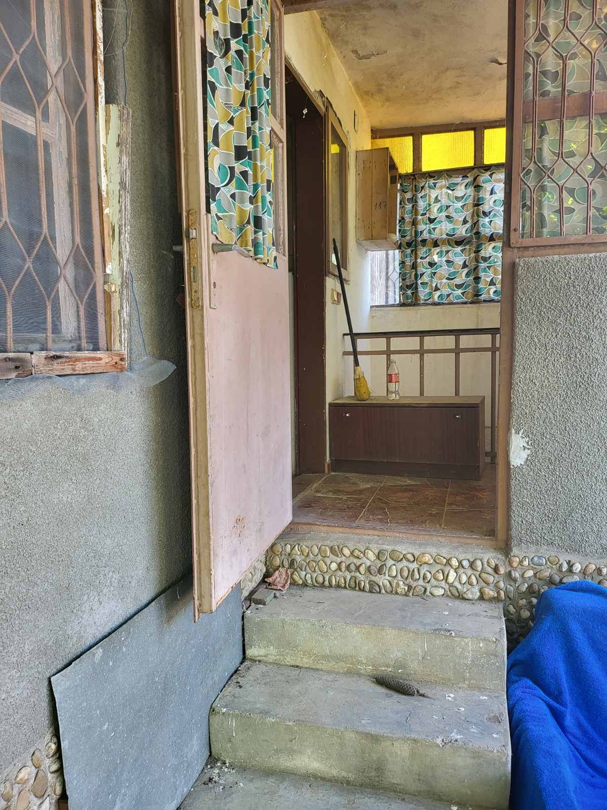 Продава КЪЩА, гр. Русе, Долапите, снимка 2 - Къщи - 53804880