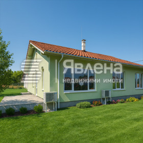 Продава къща област Пловдив с. Граф Игнатиево - [1] 