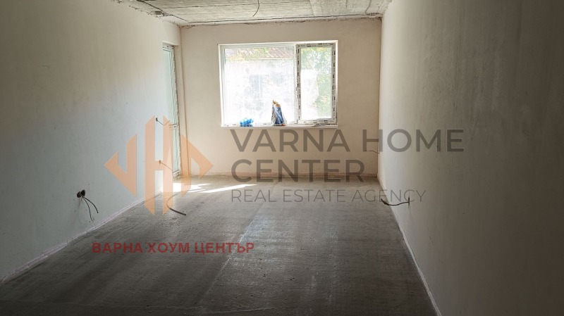 Продава  2-стаен град Варна , Изгрев , 71 кв.м | 77101982