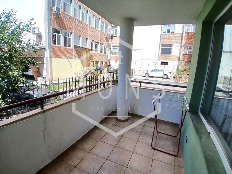 Продава 2-СТАЕН, гр. Велико Търново, Център, снимка 8 - Апартаменти - 52130087