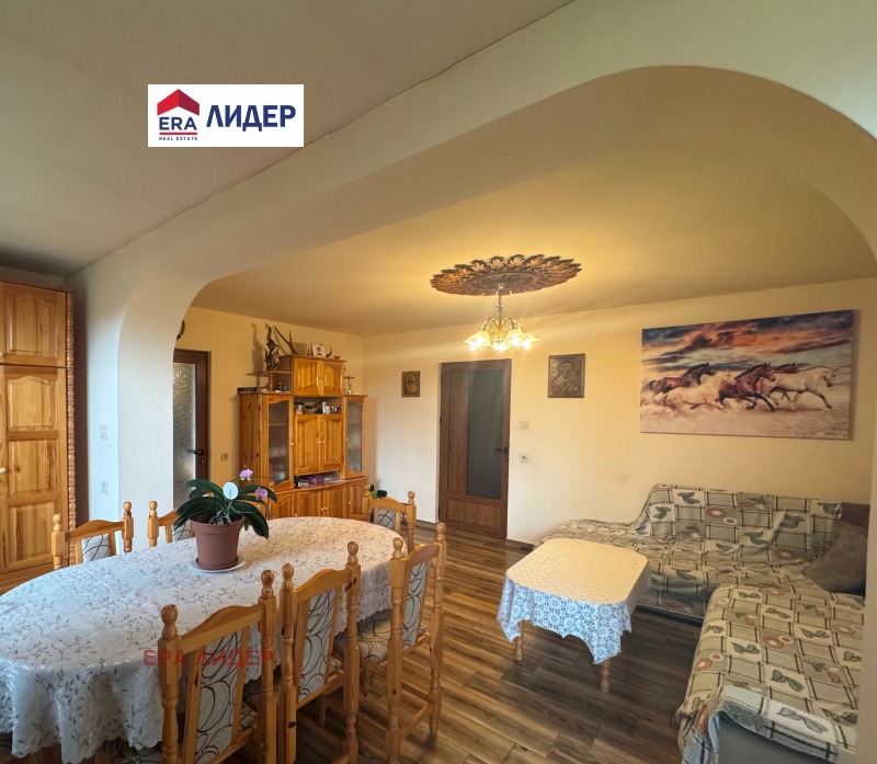 Продава КЪЩА, с. Сандрово, област Русе, снимка 14 - Къщи - 52985840