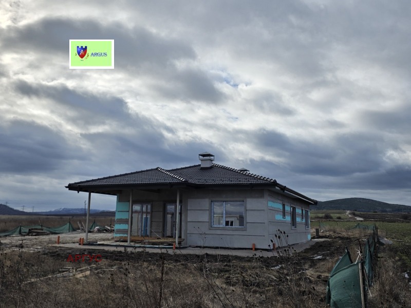 Продава КЪЩА, с. Храбърско, област София област, снимка 13 - Къщи - 53107171