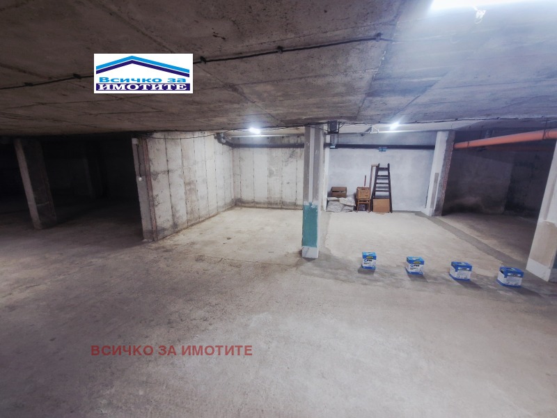 Продава ГАРАЖ, ПАРКОМЯСТО, гр. Русе, Център