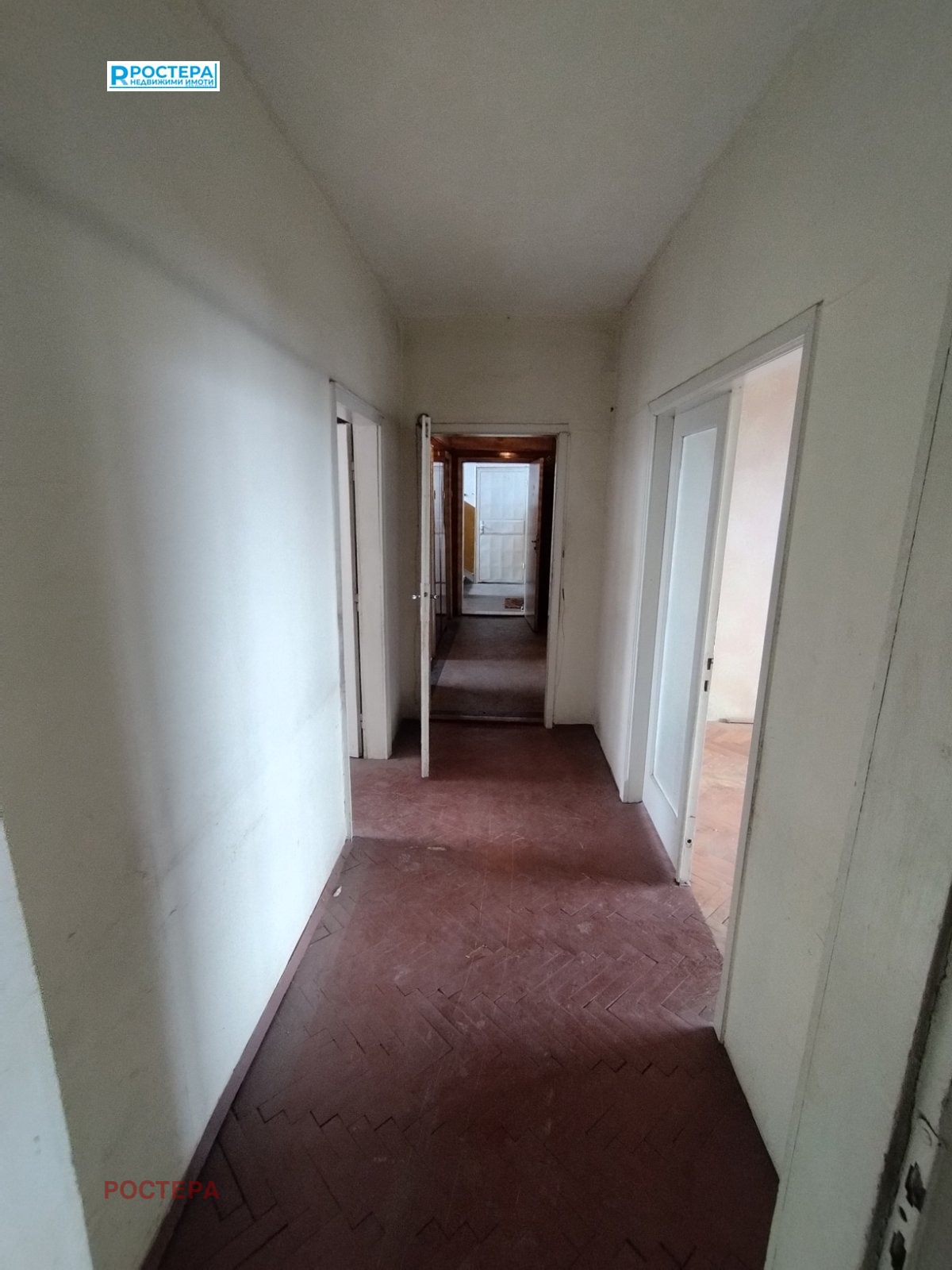Продава МНОГОСТАЕН, гр. Търговище, Център, снимка 14 - Апартаменти - 56368382