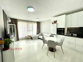 2 slaapkamers Vladislav Varnentsjik 1, Varna