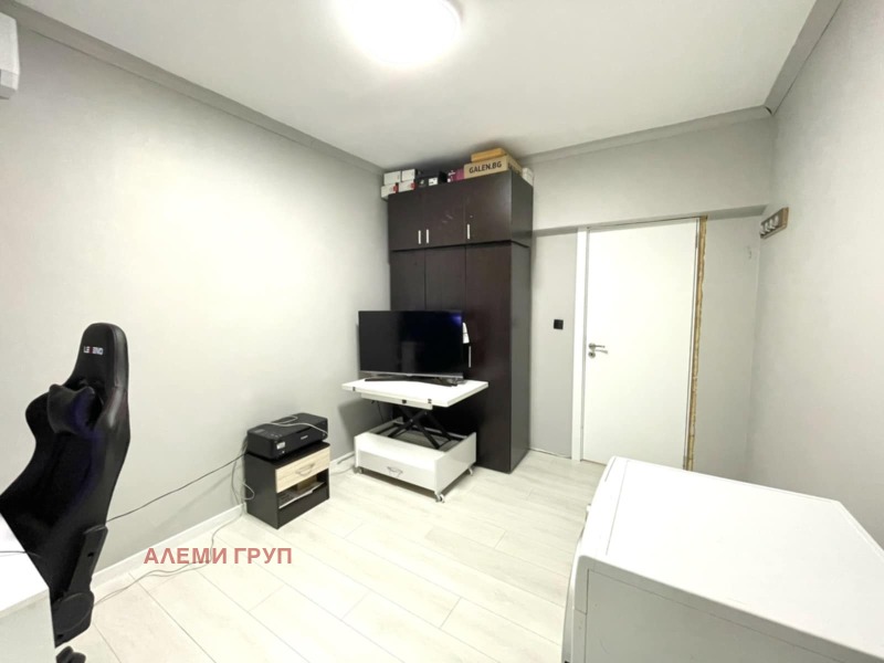 Продава  3-стаен град Варна , Владислав Варненчик 1 , 83 кв.м | 17146376 - изображение [8]