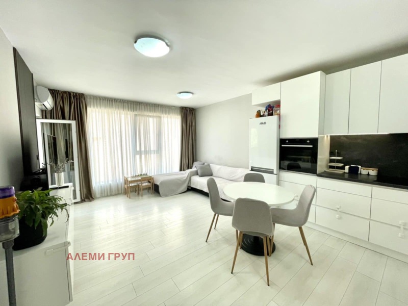 Продава  3-стаен град Варна , Владислав Варненчик 1 , 83 кв.м | 17146376