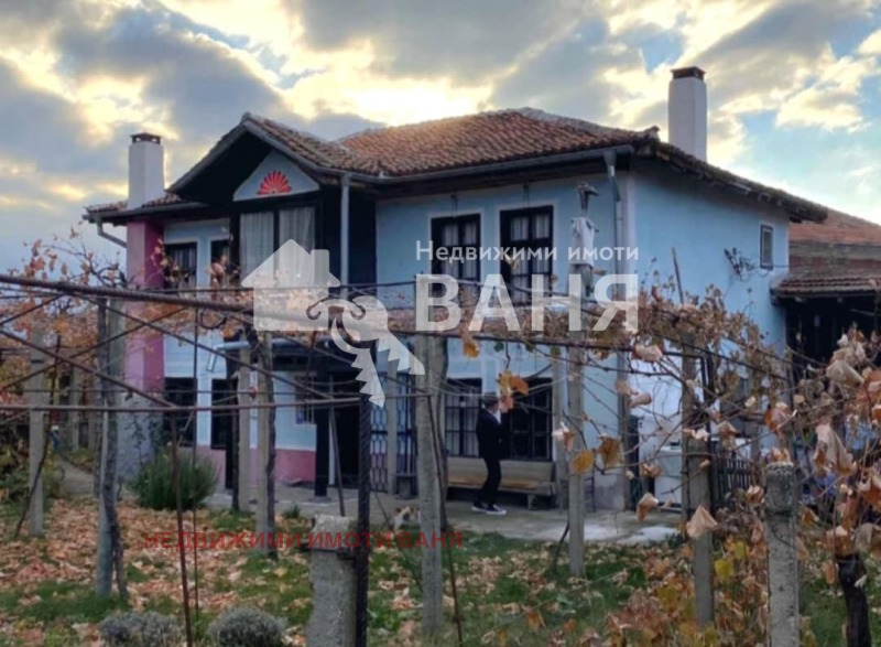 Te koop  Huis regio Plovdiv , Pevtsite , 160 m² | 58643972