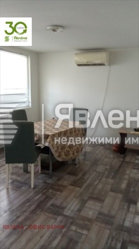 Продава  Етаж от къща, град Варна