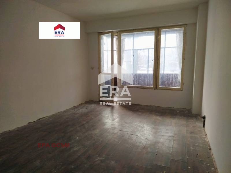 Продава 2-СТАЕН, гр. Ловеч, Широк център, снимка 3 - Апартаменти - 53348208