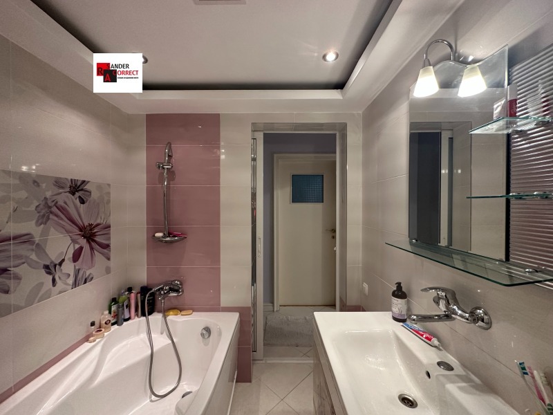 Na sprzedaż  3 sypialnie Sofia , Centar , 180 mkw | 91561177 - obraz [4]