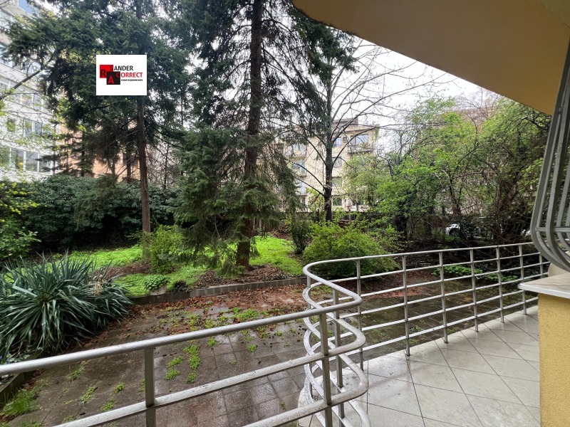 Na sprzedaż  3 sypialnie Sofia , Centar , 180 mkw | 91561177 - obraz [2]