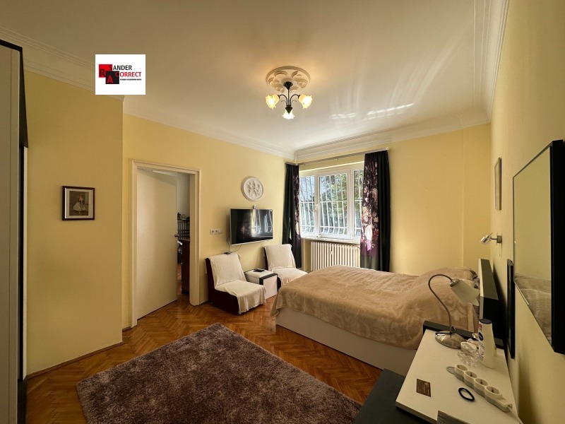 Na sprzedaż  3 sypialnie Sofia , Centar , 180 mkw | 91561177 - obraz [6]