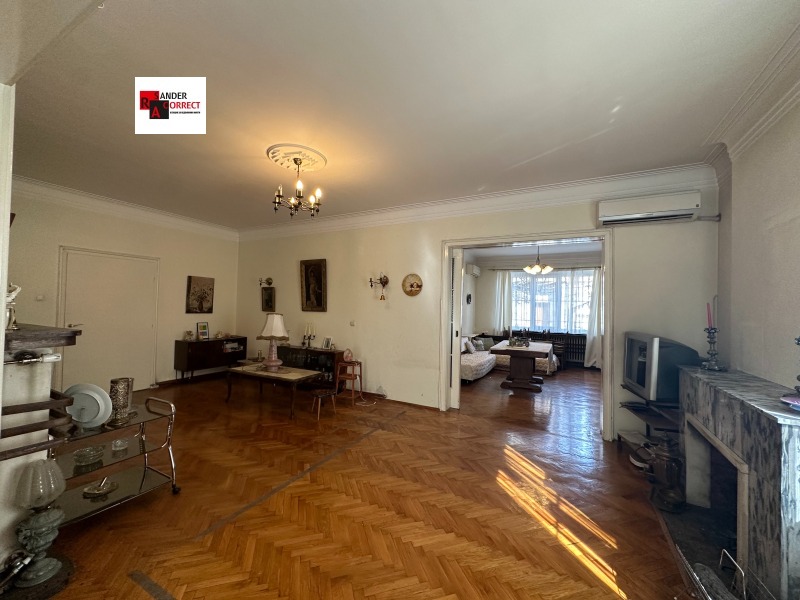 Na sprzedaż  3 sypialnie Sofia , Centar , 180 mkw | 91561177 - obraz [12]