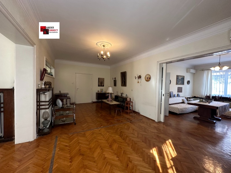 Na sprzedaż  3 sypialnie Sofia , Centar , 180 mkw | 91561177 - obraz [13]
