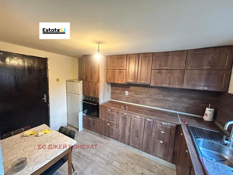 Продава КЪЩА, с. Мрамор, област Перник, снимка 10 - Къщи - 52322675