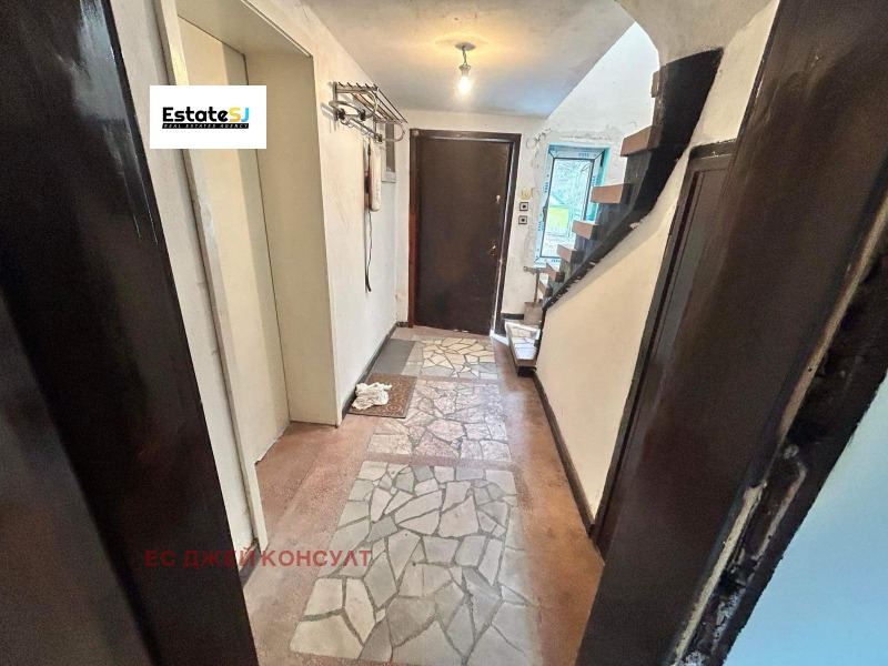 Продава КЪЩА, с. Мрамор, област Перник, снимка 15 - Къщи - 52322675