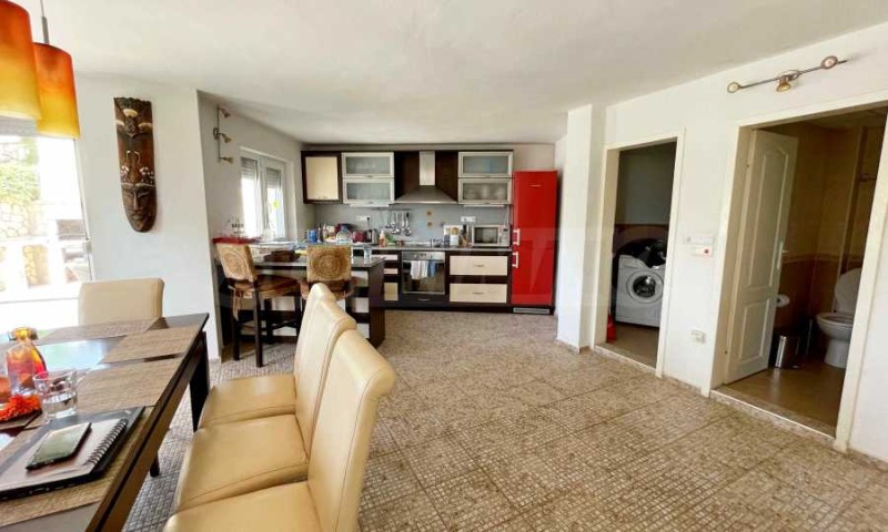 Продава КЪЩА, с. Рогачево, област Добрич, снимка 8 - Къщи - 52835429