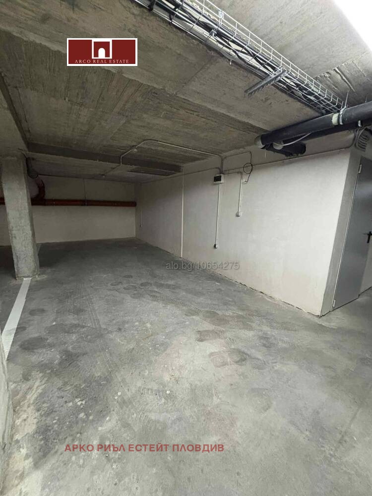 Продава ГАРАЖ, ПАРКОМЯСТО, гр. Пловдив, Кършияка, снимка 2 - Гаражи и паркоместа - 52396323
