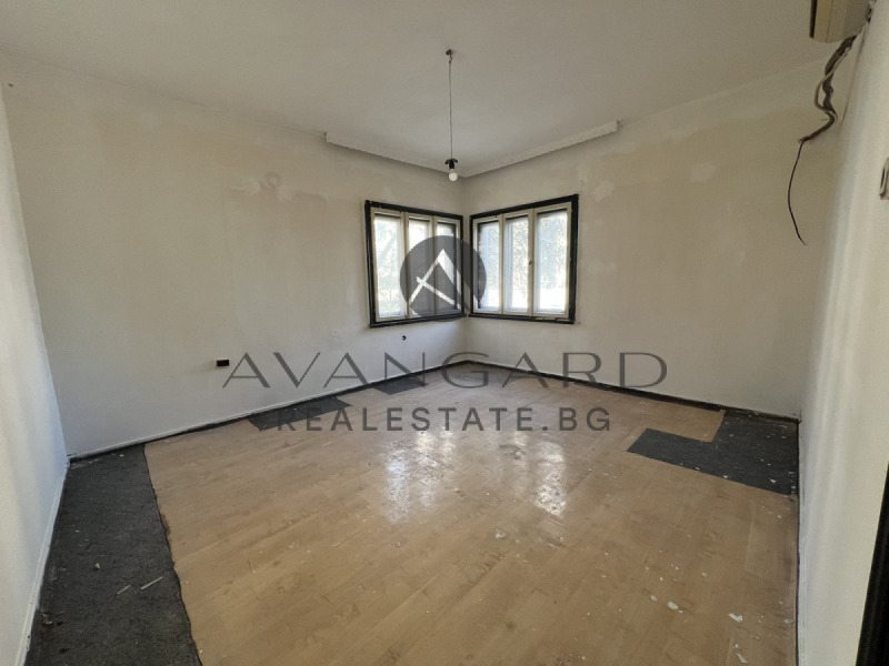 Продава 4-СТАЕН в град Пловдив, Център - 159 кв.м / 298 146 € » 583 122.89 лв., АВАНГАРД РИЪЛ ЕСТЕЙТ