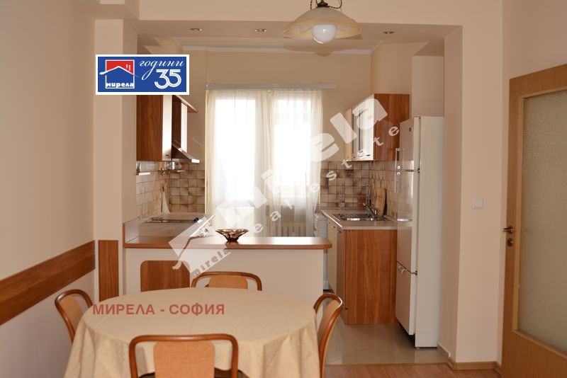 Продава 2-СТАЕН, гр. София, Център, снимка 7 - Апартаменти - 55146367