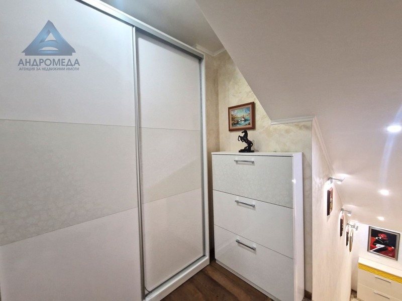 Продава 3-СТАЕН, гр. Плевен, 9-ти квартал, снимка 16 - Aпартаменти - 49256208