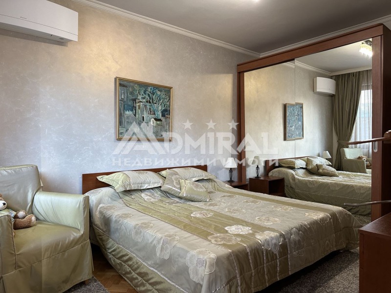 Zu verkaufen  3+ Schlafzimmer Burgas , Zentar , 140 qm | 27849228 - Bild [14]