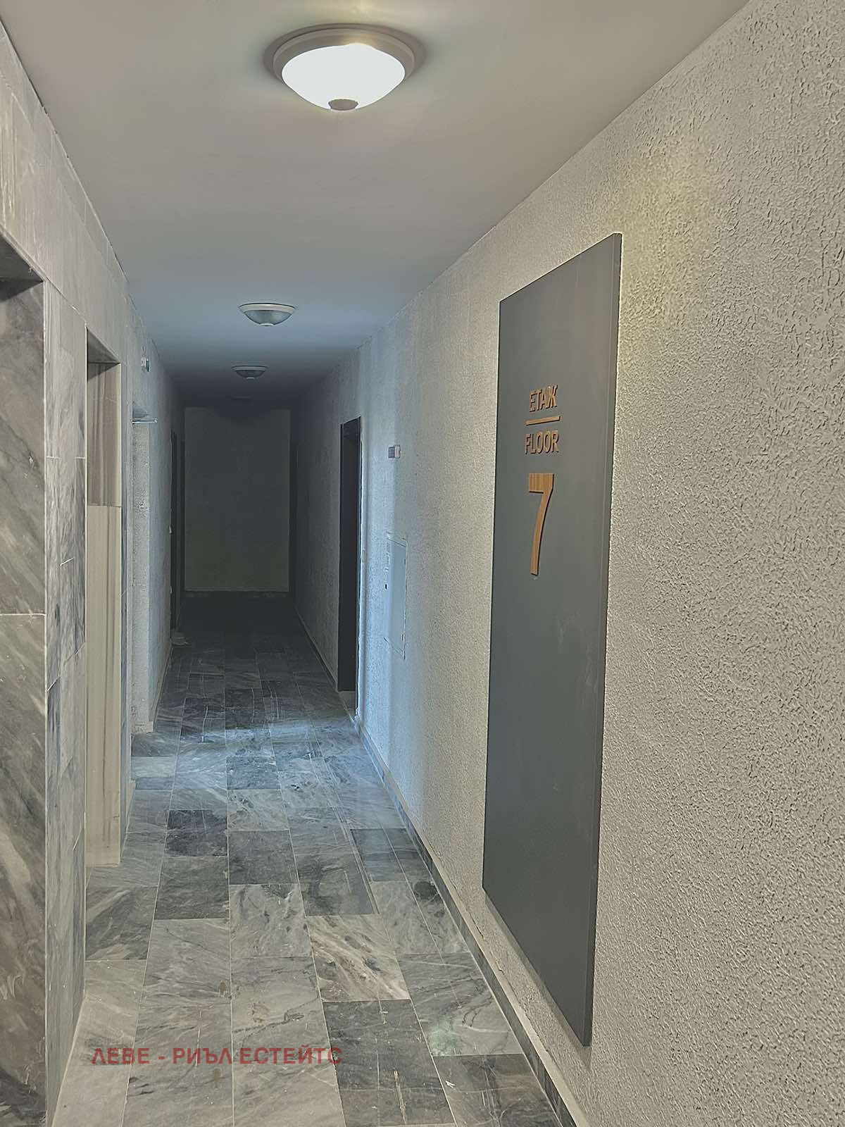 Продава 3-СТАЕН, гр. София, Банишора, снимка 3 - Апартаменти - 56564429