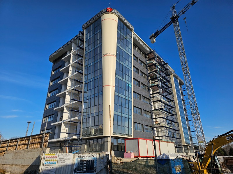 Продава ОФИС в град Варна, Гранд Мол - 487 кв.м / 803 550 € » 1 571 607.20 лв., ВИСТА ОЙЛ