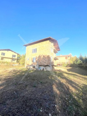 Hus Kostinbrod, region Sofia 1