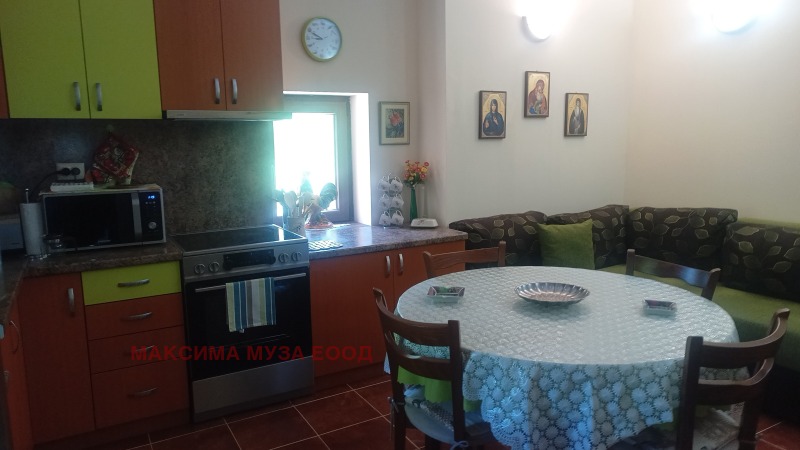Продава  Къща област Перник , гр. Трън , 132 кв.м | 59075525 - изображение [11]