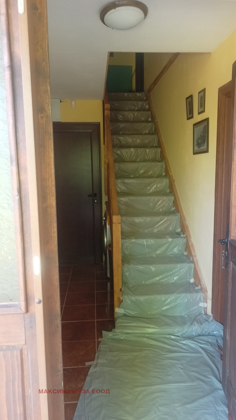 Продава  Къща област Перник , гр. Трън , 132 кв.м | 59075525 - изображение [13]