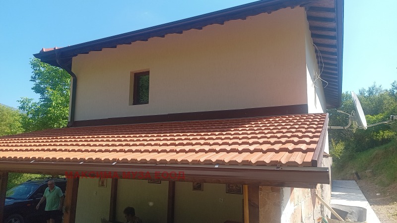 Продава  Къща област Перник , гр. Трън , 132 кв.м | 59075525