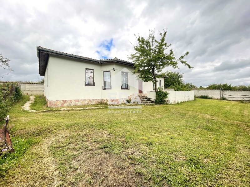 Продава КЪЩА, с. Близнаци, област Варна, снимка 12 - Къщи - 55927268