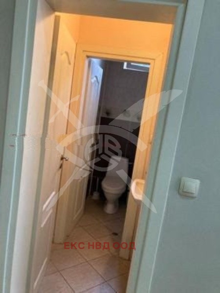 Продава МАГАЗИН, гр. Пловдив, Център, снимка 2 - Магазини - 52062547