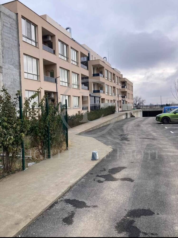 À venda  Garagem Plovdiv , Hristo Smirnenski , 18 m² | 42486159