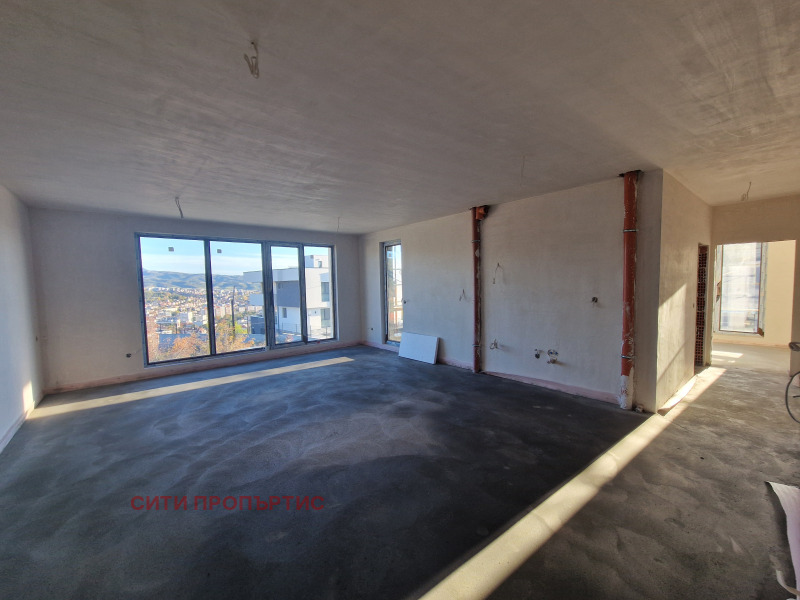 Продава 3-СТАЕН, гр. Благоевград, Баларбаши, снимка 2 - Апартаменти - 53094264